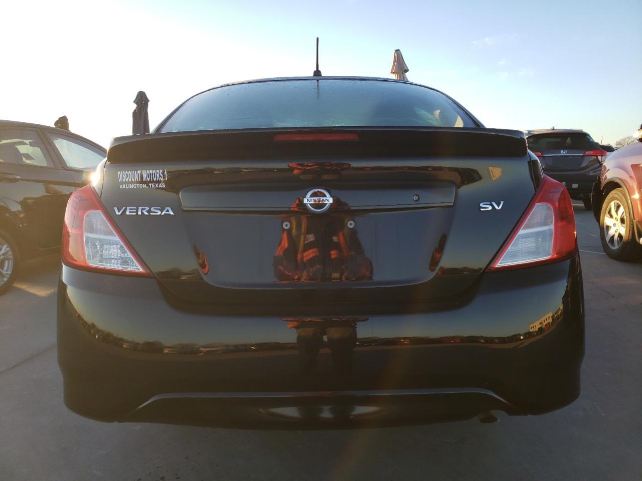 3N1CN7AP3JL824438 NISSAN VERSA 2018