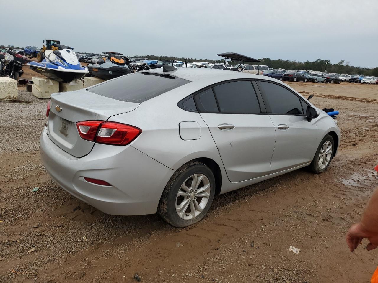 1G1BC5SM8J7102516 CHEVROLET CRUZE 2018