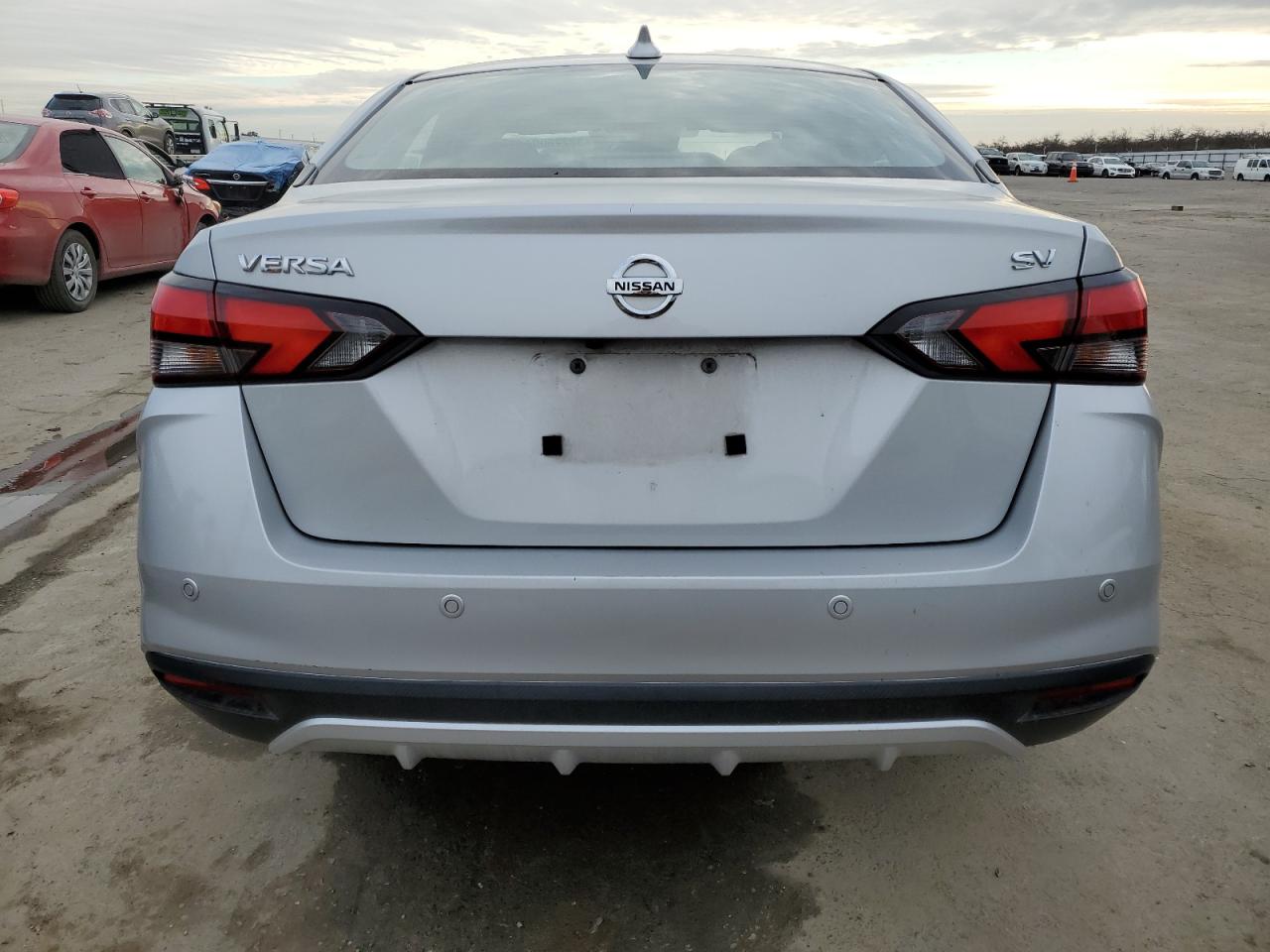 3N1CN8EV5ML828669 NISSAN VERSA 2021