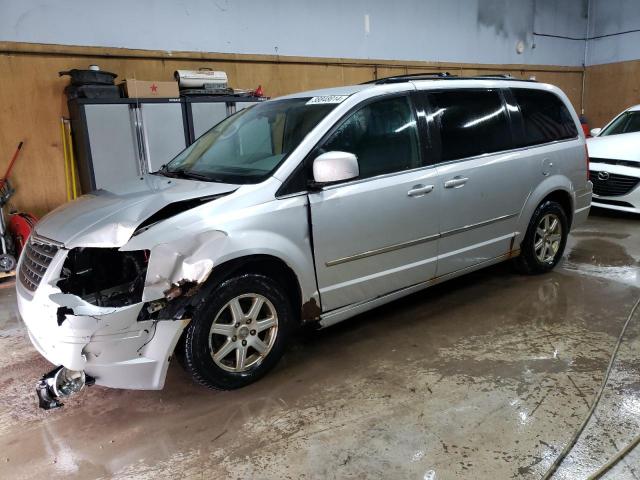 2010 Chrysler Town & Country Touring