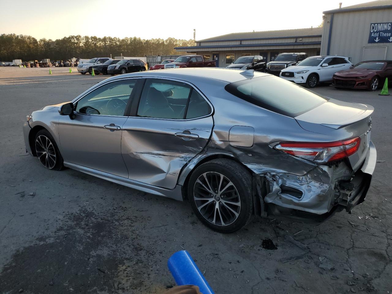 4T1B11HK0JU026010 2018 Toyota Camry L