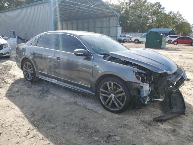 2017 VOLKSWAGEN PASSAT R-L - 1VWDT7A36HC076467