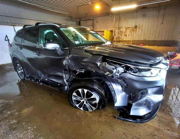 VIN 5TDKBRCH9PS124073 2023 Toyota Highlander, Hybri... no.4