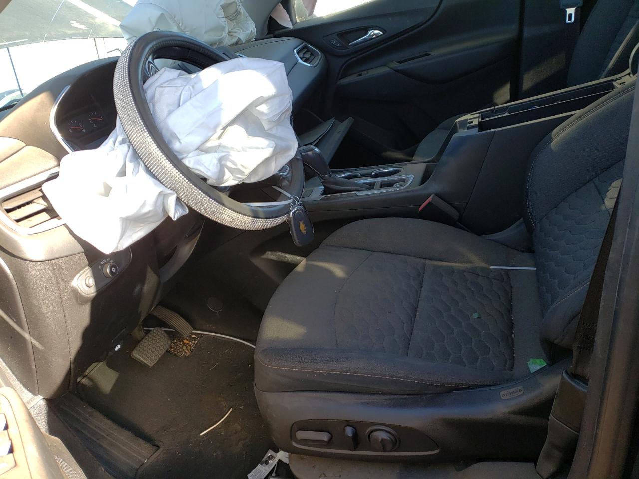2GNAXSEV8J6232412 CHEVROLET EQUINOX 2018