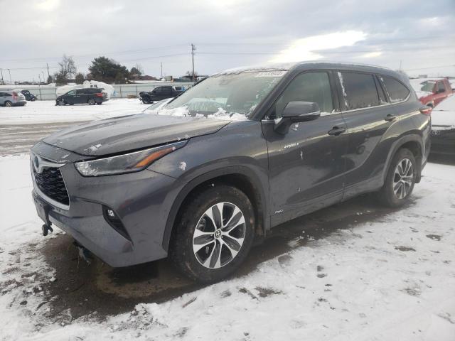 2021 Toyota Highlander Hybrid XLE