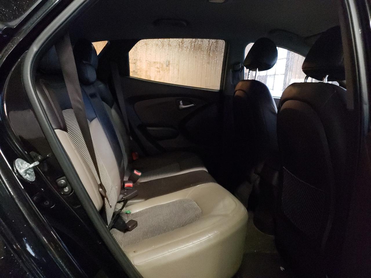 KM8JU3ACXBU203519 2011 Hyundai Tucson Gls