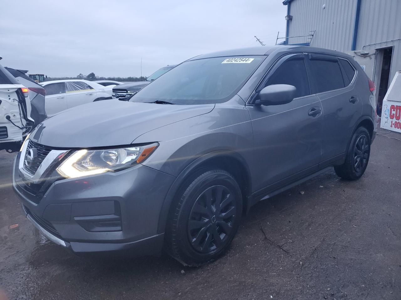 5N1AT2MT2HC811848 NISSAN ROGUE 2017