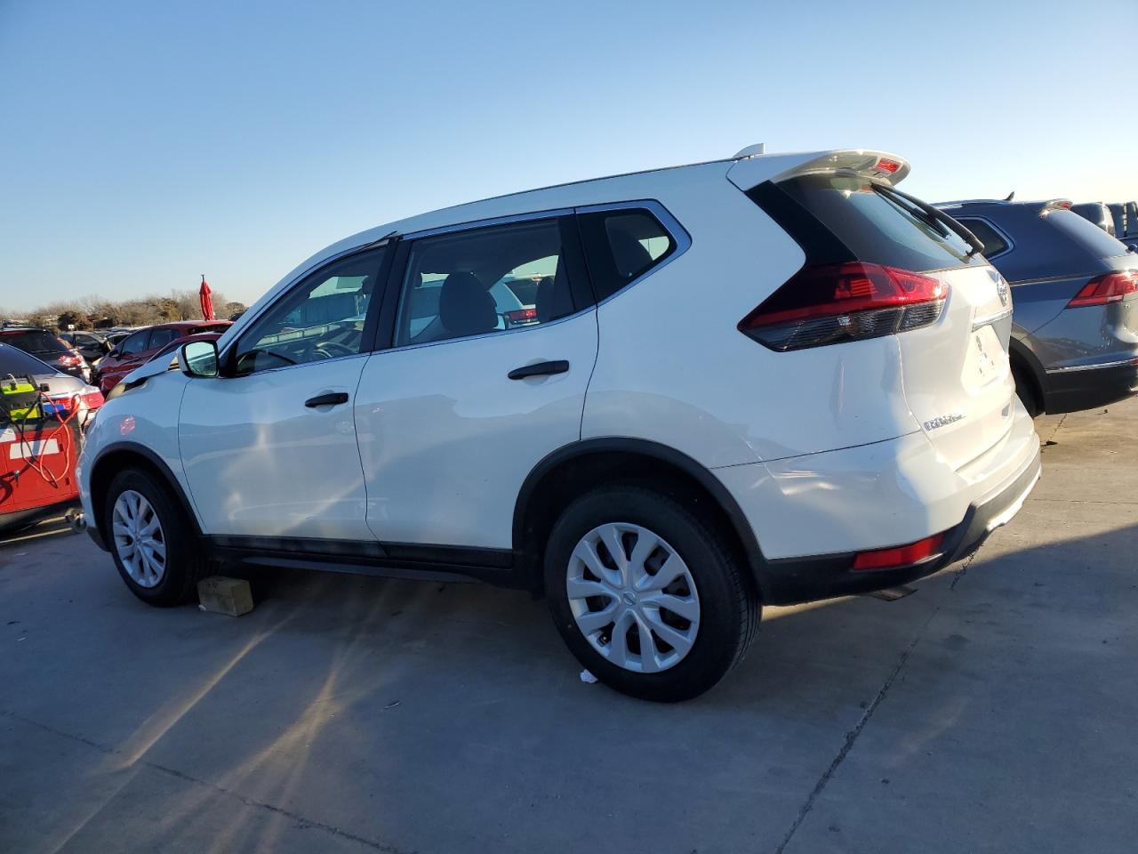 5N1AT2MT7JC733587 NISSAN ROGUE 2018