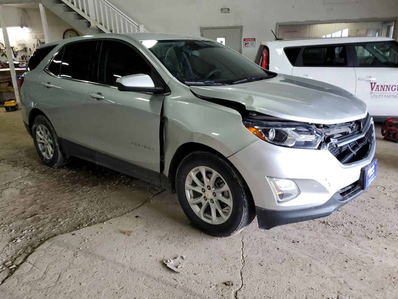 2GNAXJEV3J6221442 CHEVROLET EQUINOX 2018