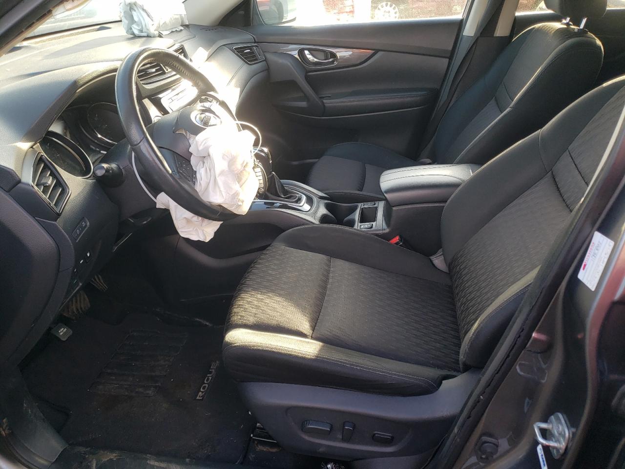 KNMAT2MV5KP502574 NISSAN ROGUE 2019