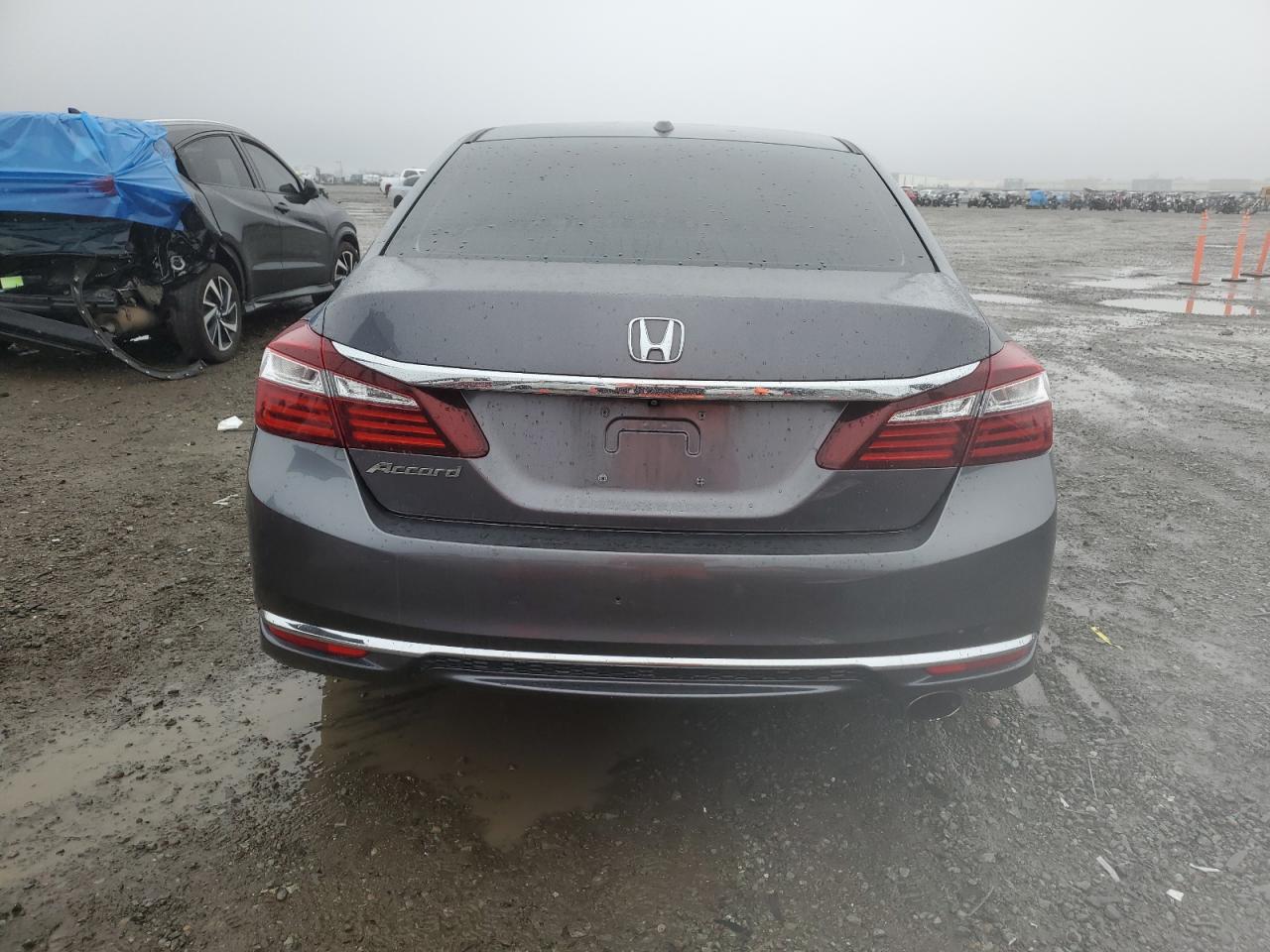 1HGCR2F84HA169781 HONDA ACCORD 2017