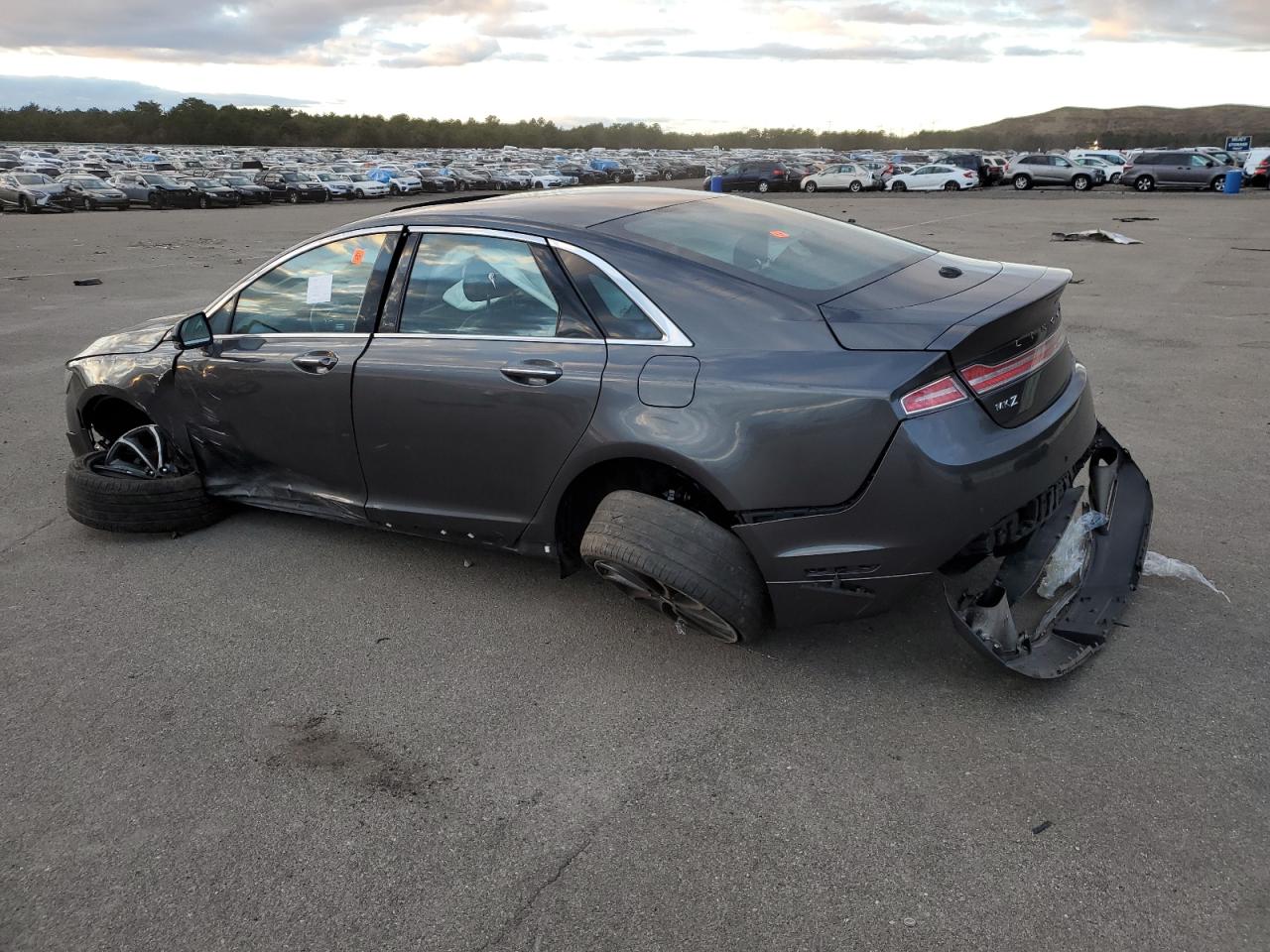 LINCOLN MKZ RESERV 2019 black  gas 3LN6L5D98KR630712 photo #3