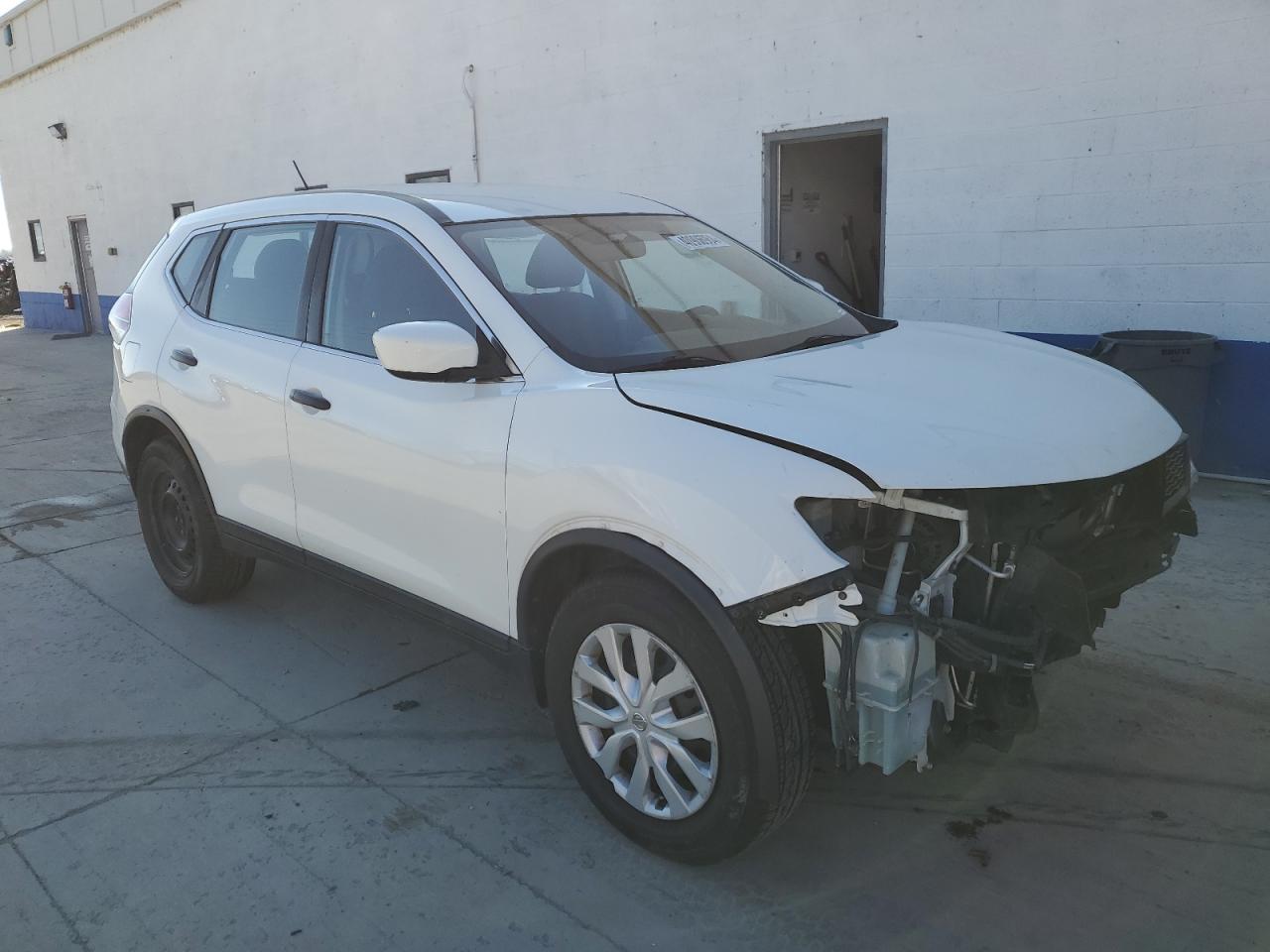 KNMAT2MV6GP631169 NISSAN ROGUE 2016