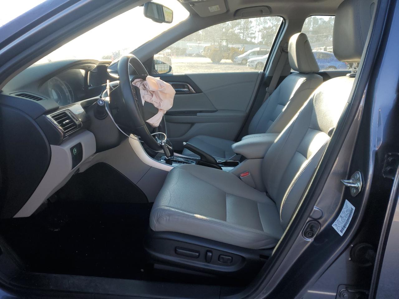 1HGCR3F81HA016555 HONDA ACCORD 2017