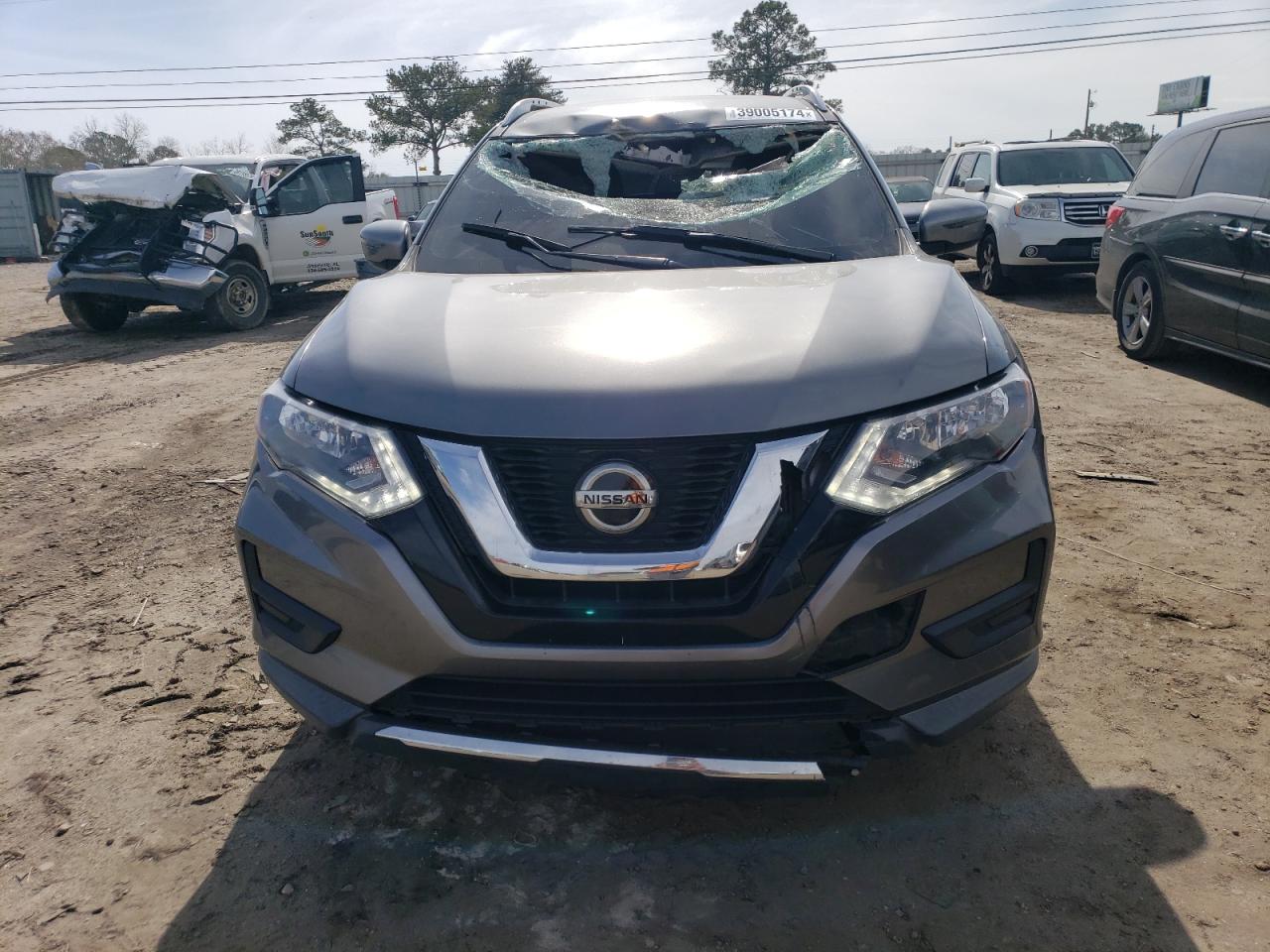 KNMAT2MT3JP512159 NISSAN ROGUE 2018