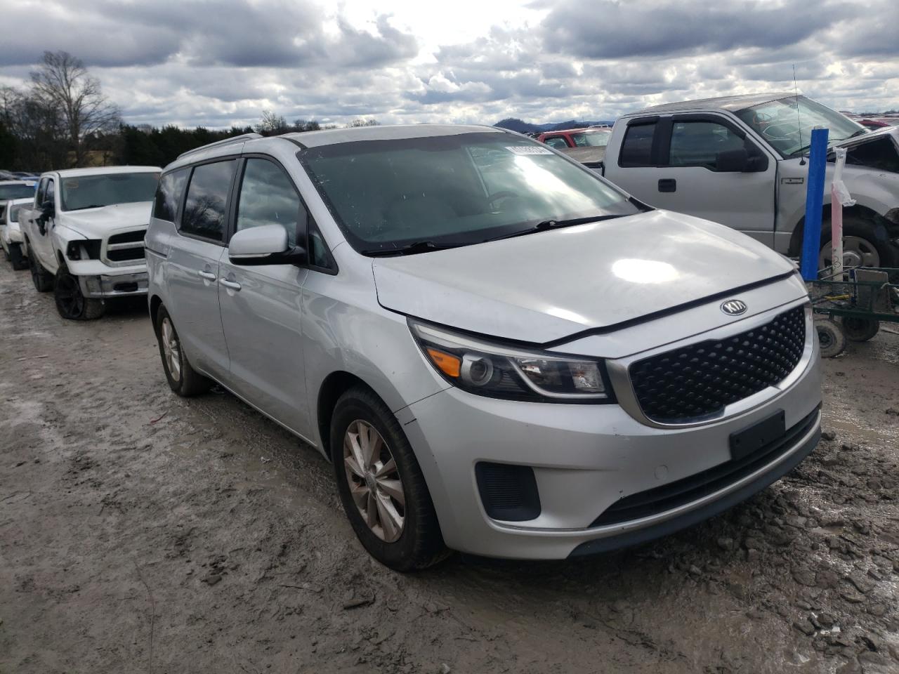 KNDMB5C1XG6107822 2016 Kia Sedona Lx