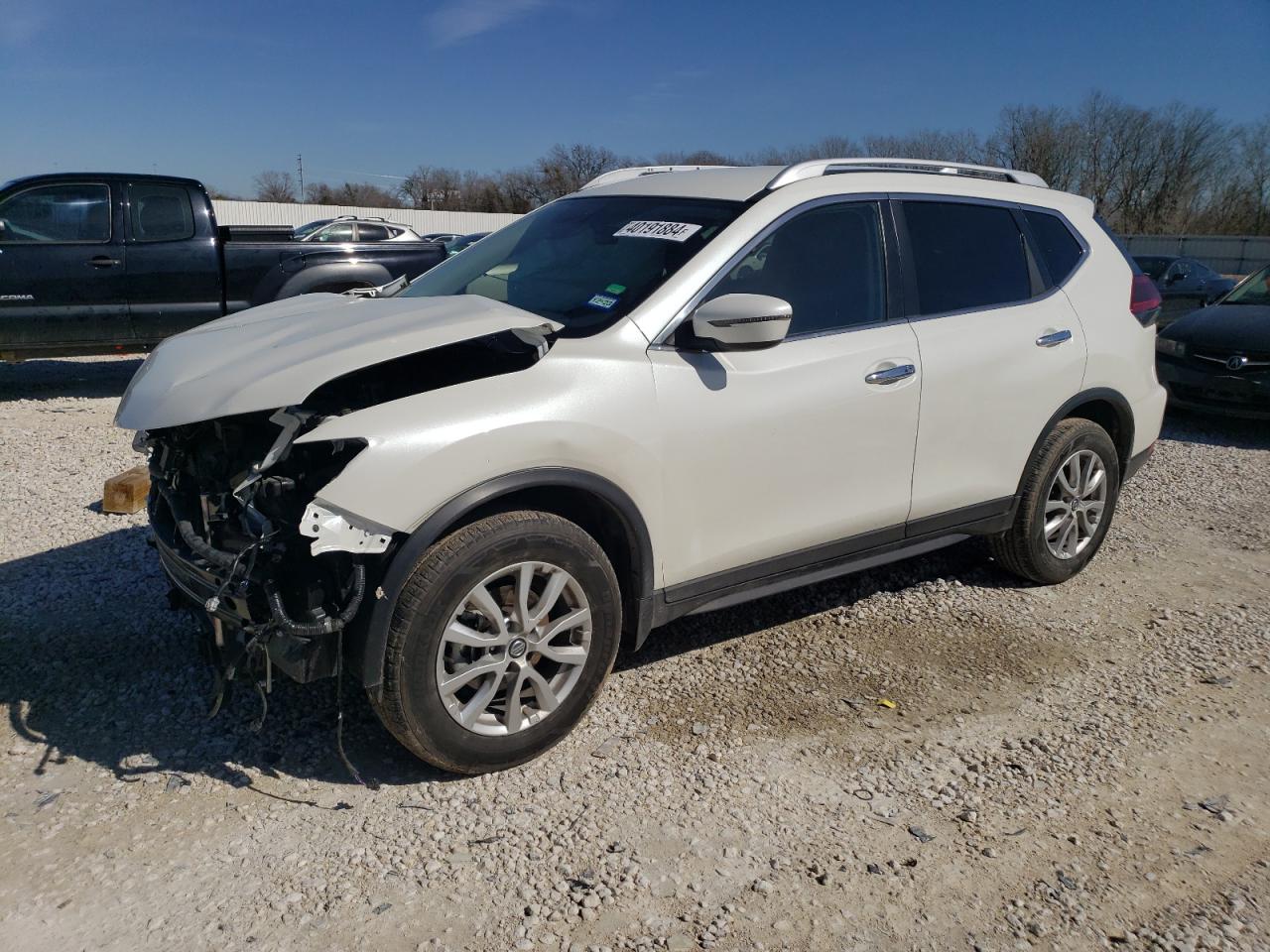 KNMAT2MT0JP608041 NISSAN ROGUE 2018