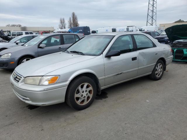 2001 Toyota Camry Le VIN: 4T1BF22K61U116195 Lot: 38674034