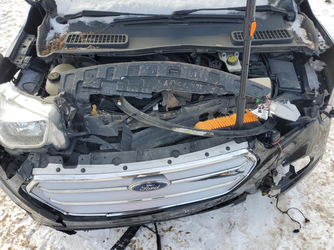 1FMCU0GD3HUF06285 FORD ESCAPE 2017