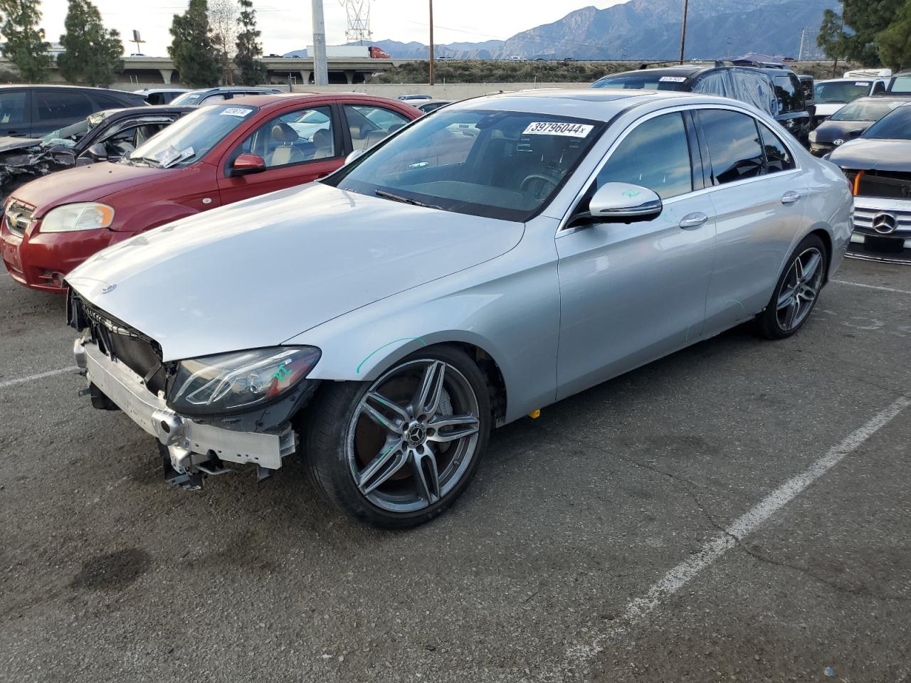 2019 MERCEDES-BENZ E 300  (VIN: WDDZF4JB5KA559950)