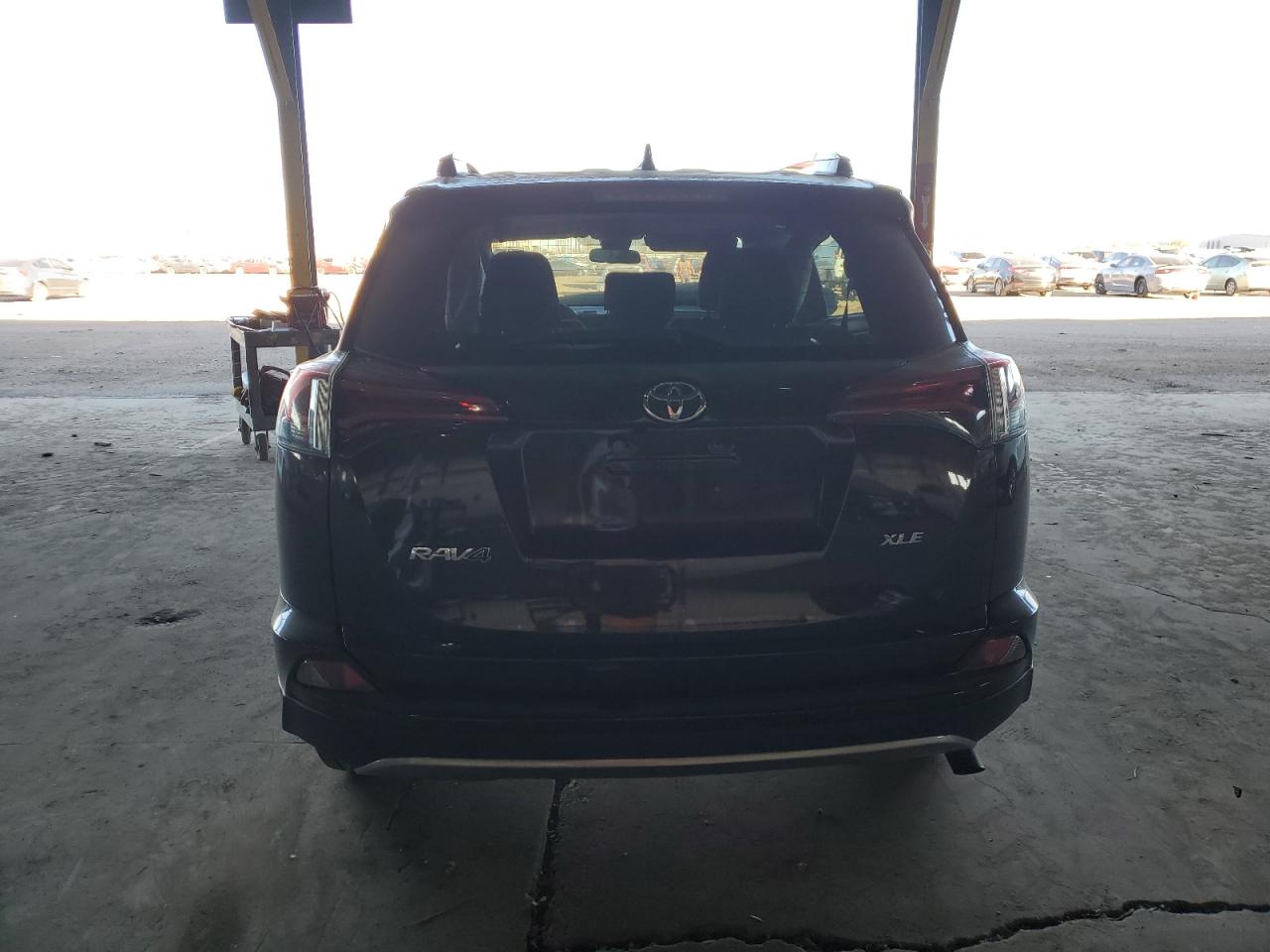 2T3WFREV7JW501062 TOYOTA RAV4 2018