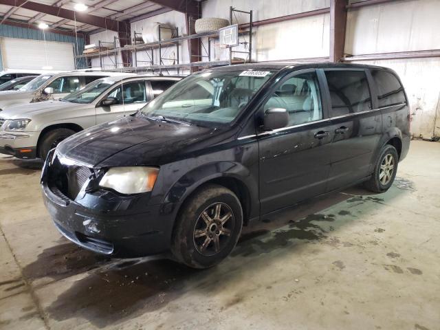 2010 Chrysler Town & Country LX