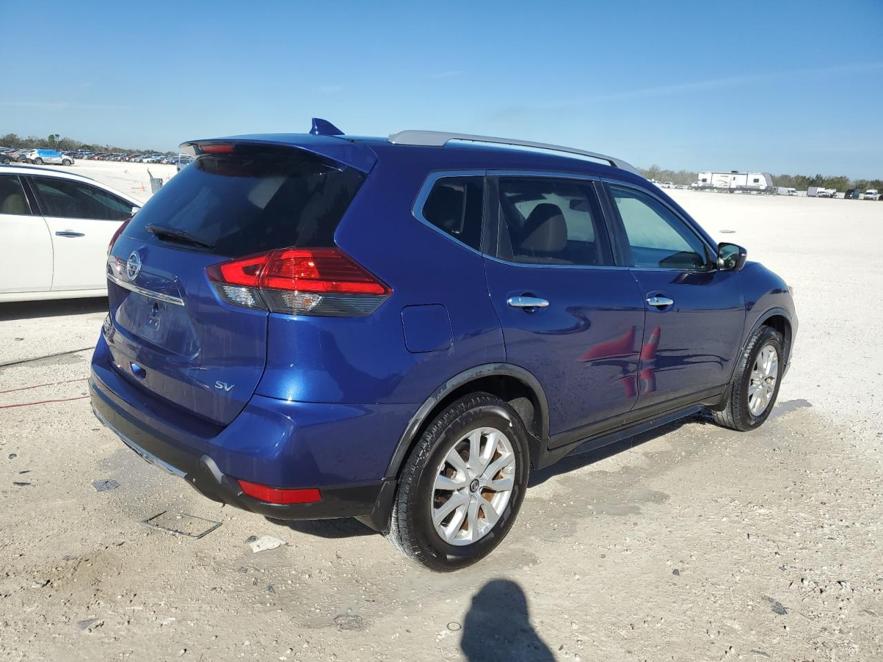 JN8AT2MT3HW142996 NISSAN ROGUE 2017