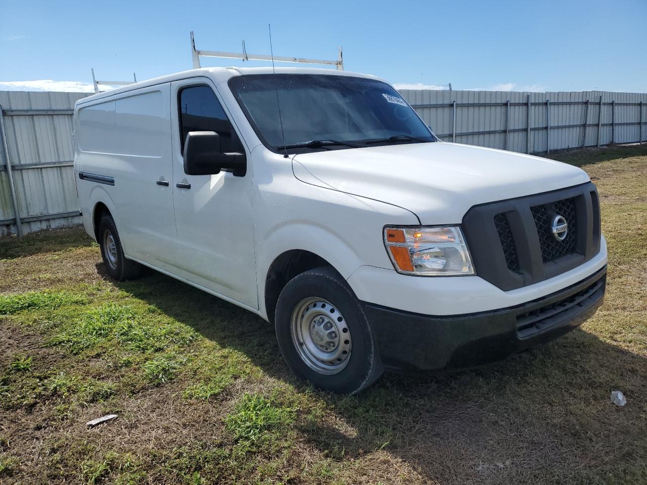 1N6BF0KM6HN800854 NISSAN NV 2017