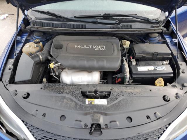 2016 Chrysler 200 - Image 11