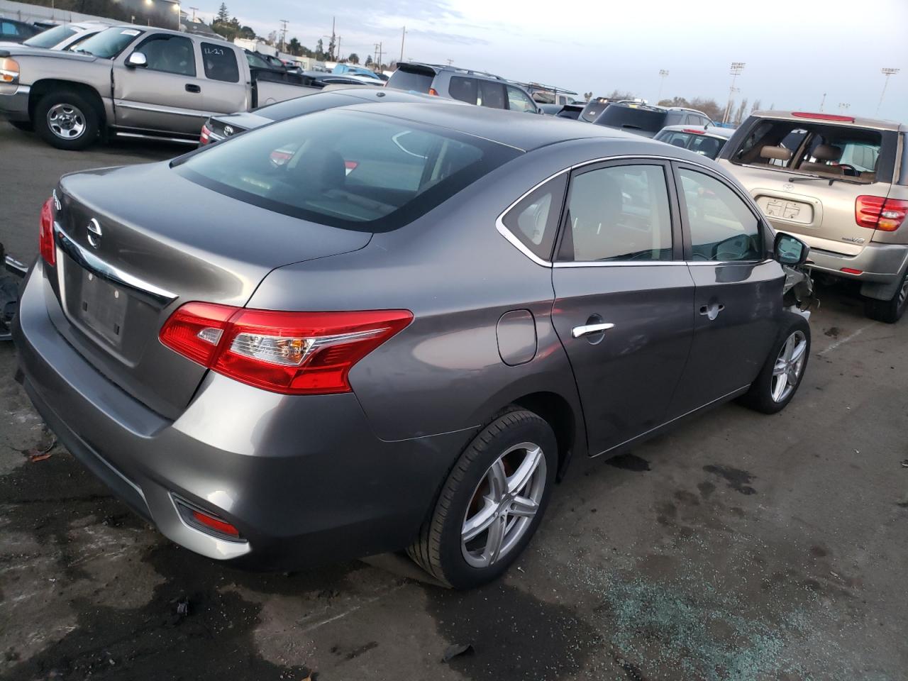 3N1AB7AP0JY308573 NISSAN SENTRA 2018