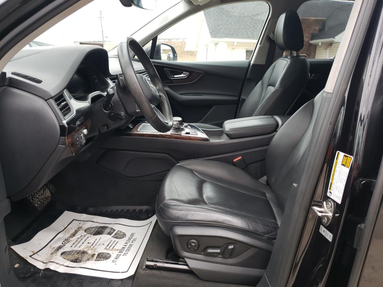 WA1VAAF79JD025903 2018 Audi Q7 Prestige