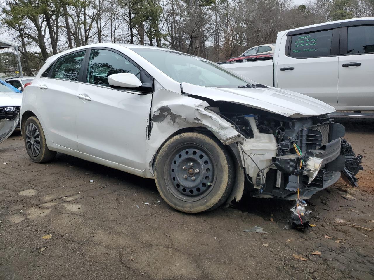 2017 Hyundai Elantra Gt vin: KMHD35LH9HU376557