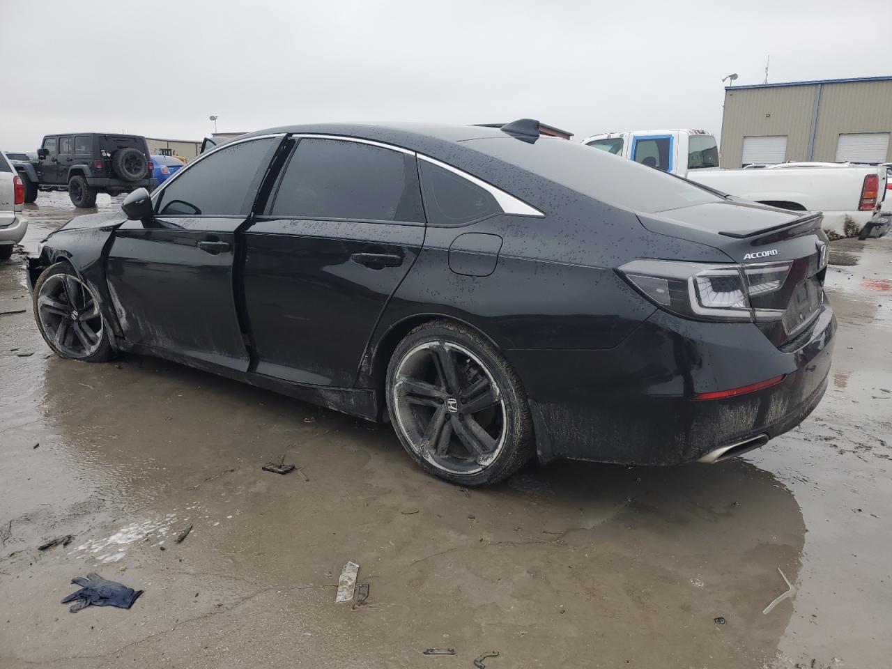 1HGCV2F34JA043409 HONDA ACCORD 2018