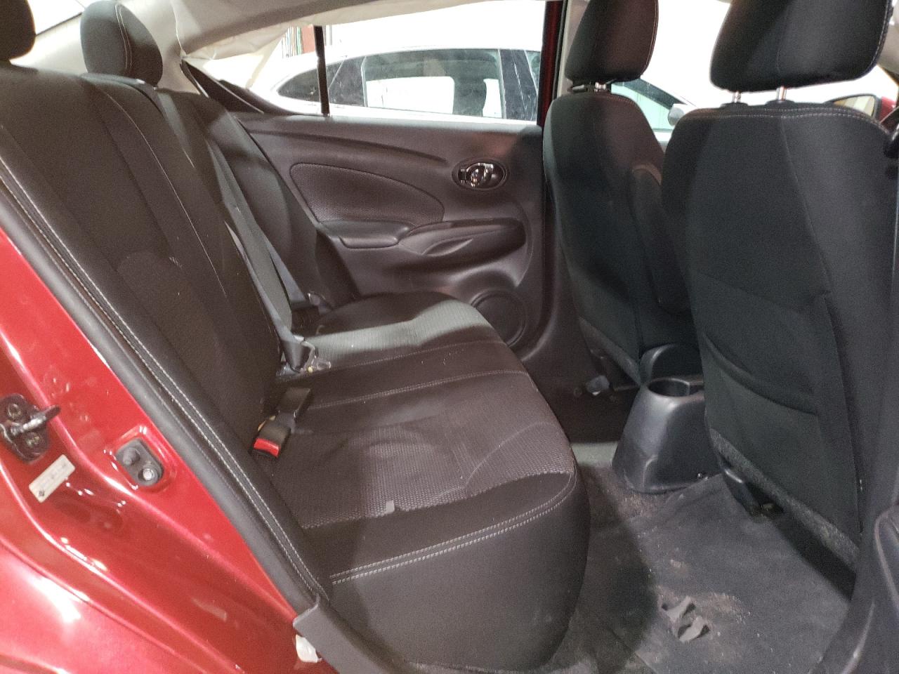 3N1CN7AP4KL855490 NISSAN VERSA 2019