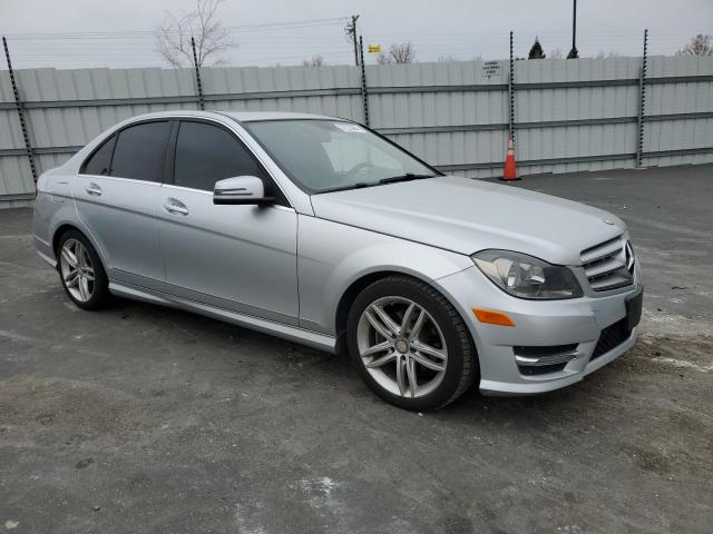 VIN WDDGF4HB6DA869542 2013 Mercedes-Benz C-Class, 250 no.4