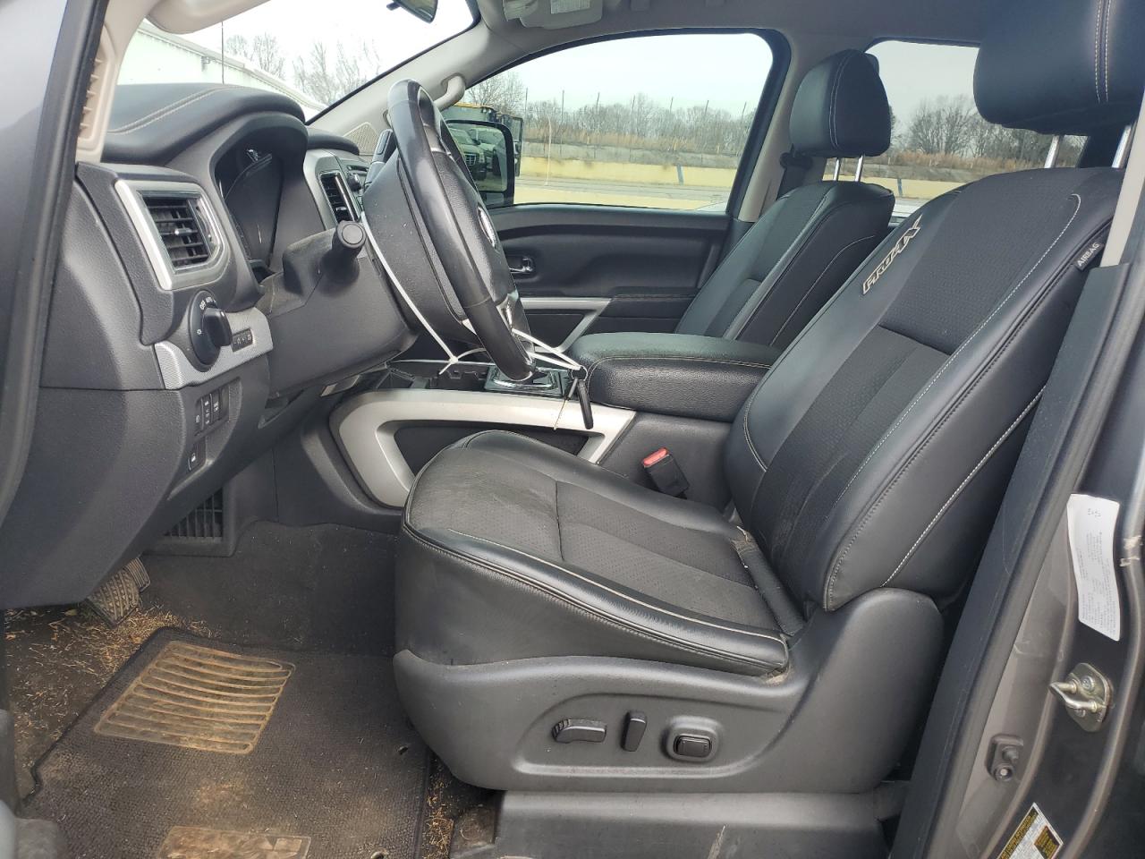 1N6AA1E59HN530409 NISSAN TITAN 2017