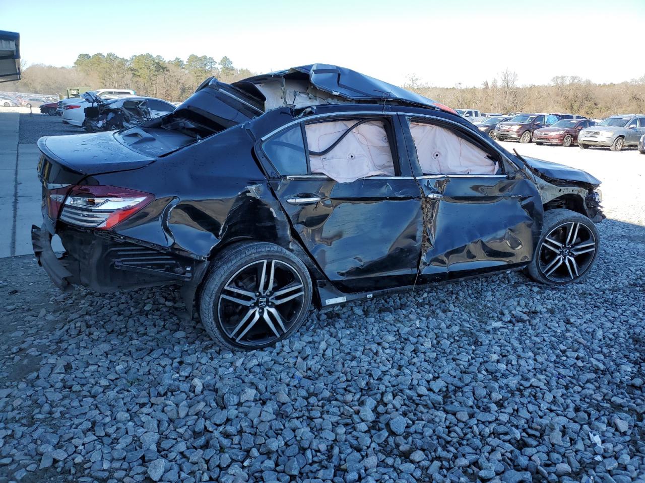 1HGCR2F55HA128680 HONDA ACCORD 2017