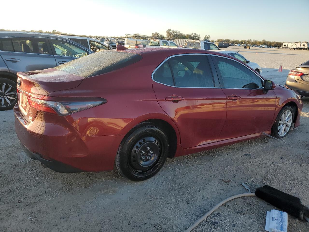 4T1C11AK2NU076010 TOYOTA CAMRY 2022