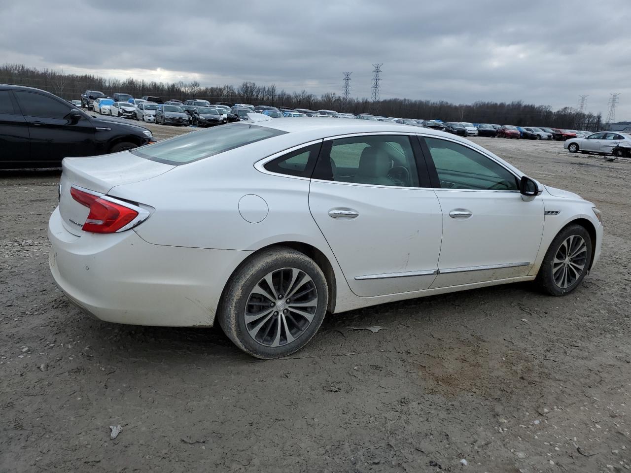 1G4ZR5SS2HU158879 BUICK LACROSSE 2017