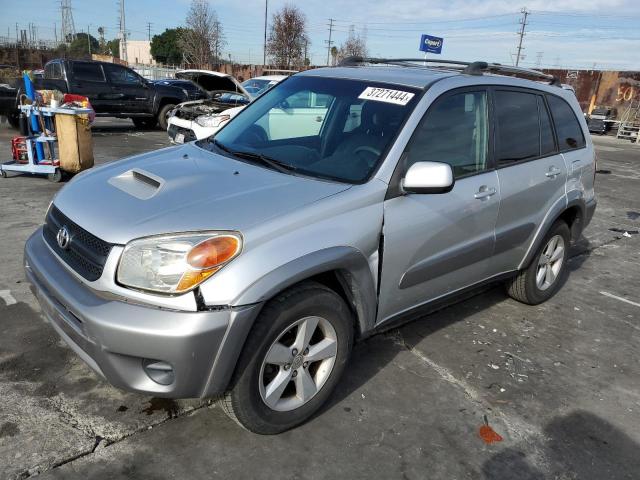 2004 Toyota RAV4 