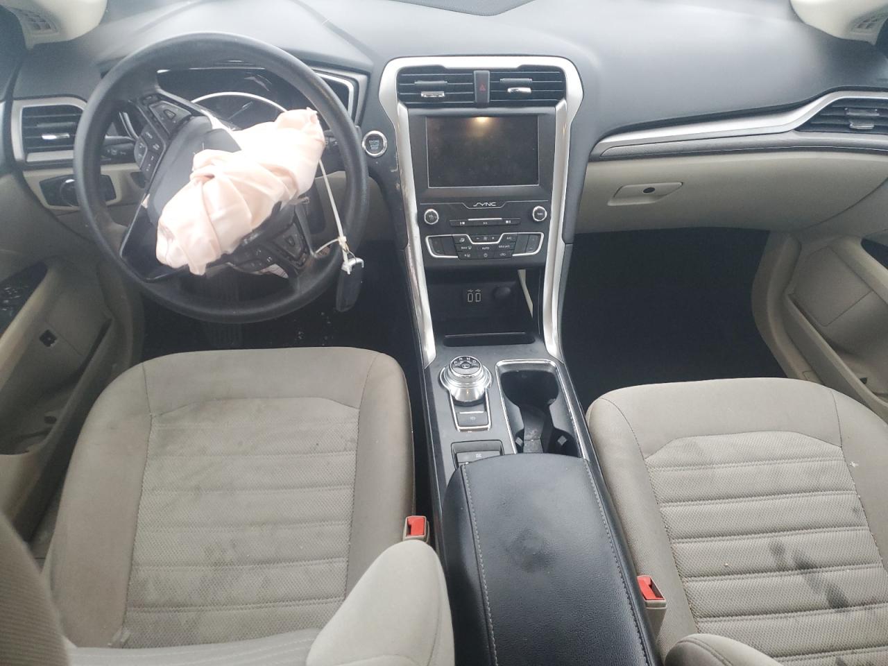 3FA6P0LU5KR240125 FORD FUSION 2019