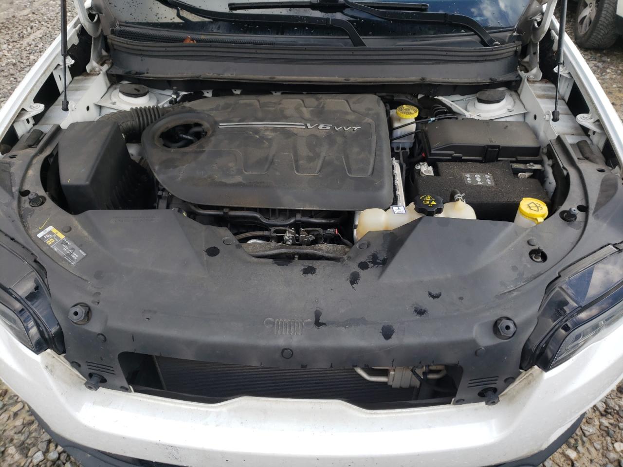 1C4PJMCXXKD250322 2019 Jeep Cherokee Latitude