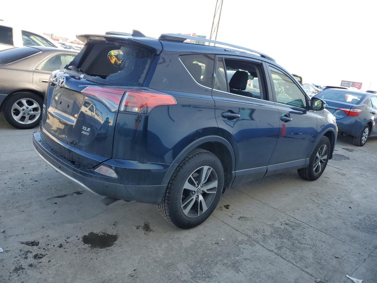 JTMRFREV9JJ181349 TOYOTA RAV4 2018