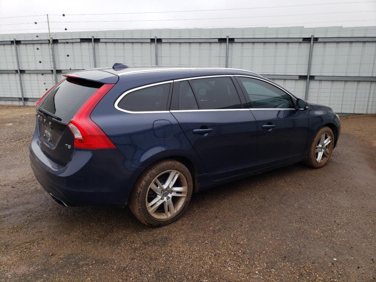 YV140MED2F1196525 2015 Volvo V60 Platinum