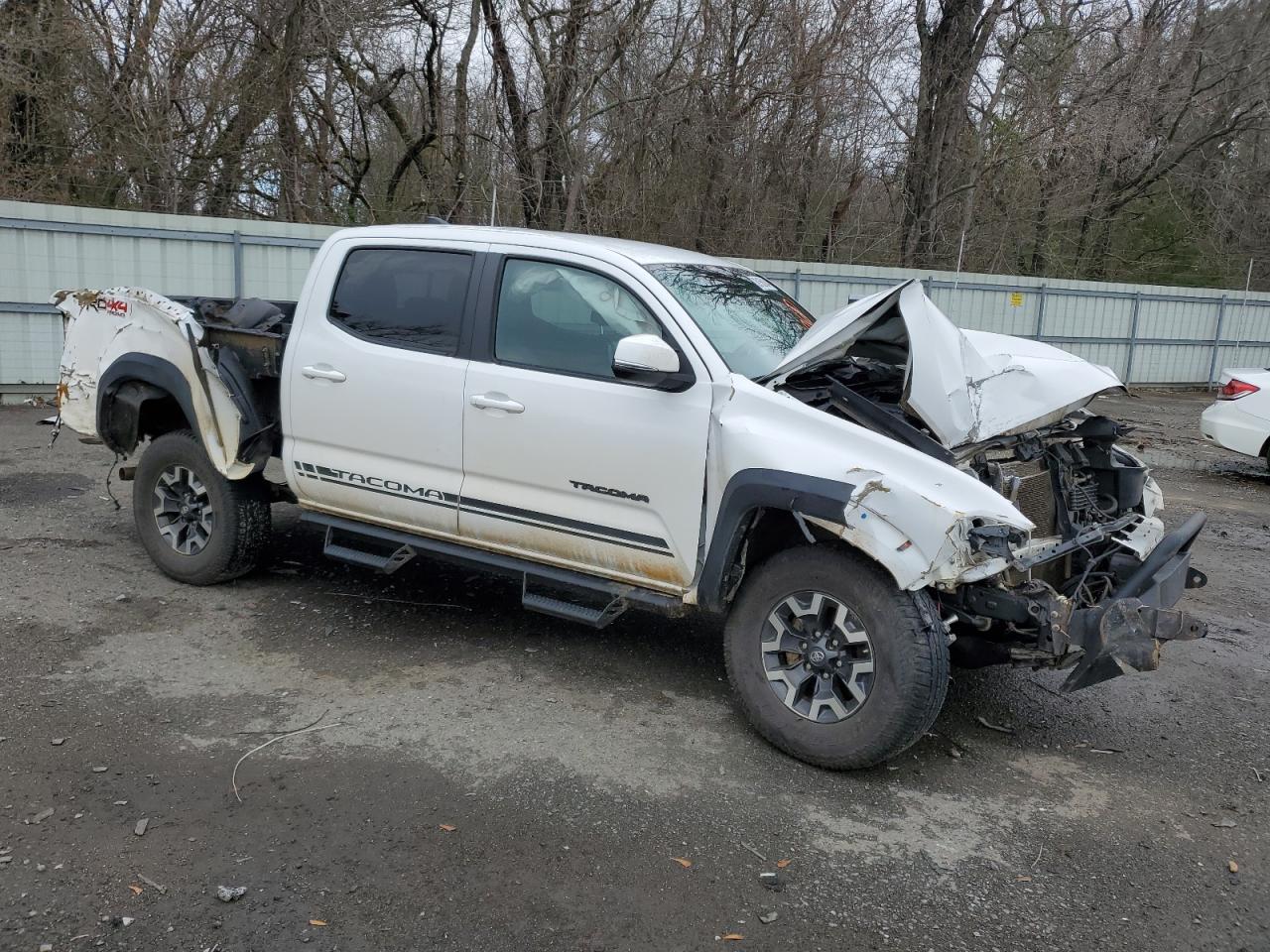 3TMCZ5AN6JM177659 TOYOTA TACOMA 2018