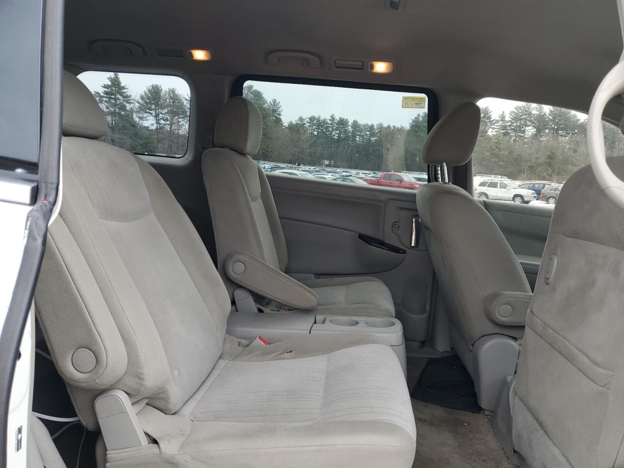 jn8ae2kp8b9008281 JN8AE2KP8B9008281 2011 Nissan Quest S