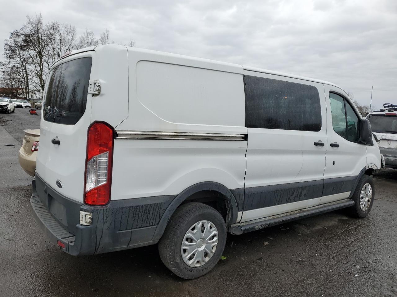 VIN: 1FTYR1YM6HKA78191 2017 FORD TRANSIT