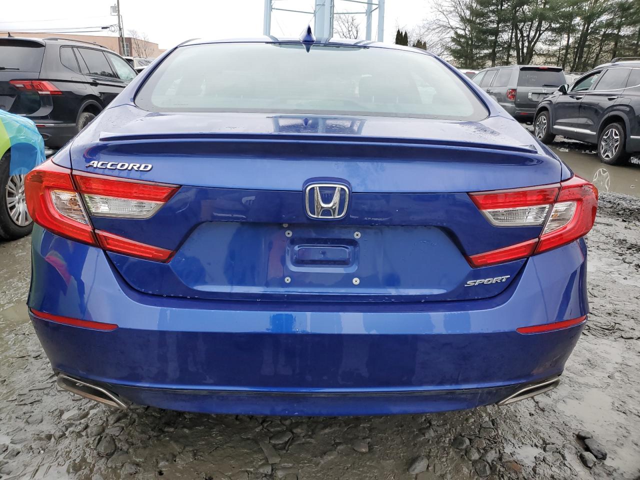 1HGCV1F37JA013251 HONDA ACCORD 2018