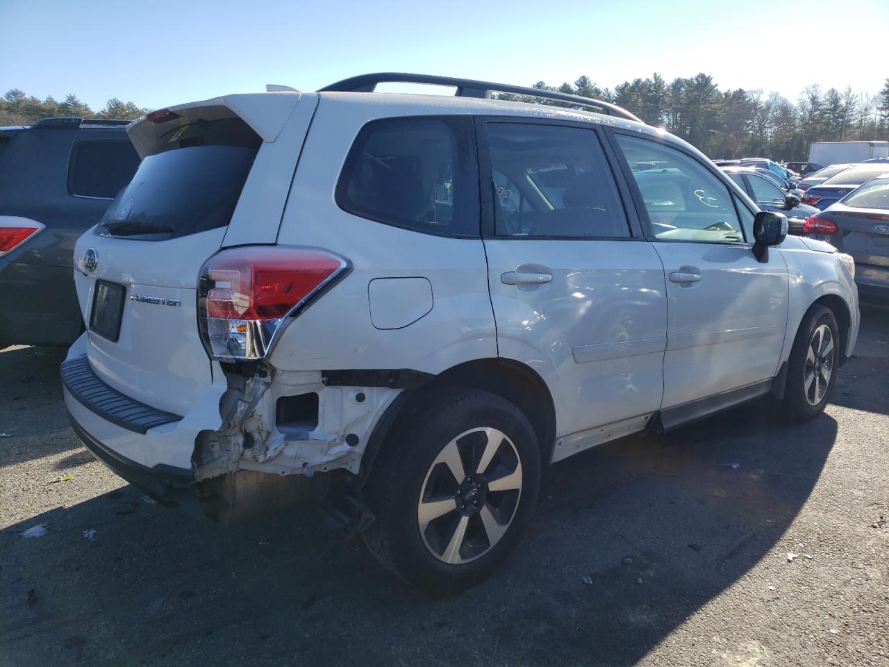 JF2SJAEC3JH485415 2018 Subaru Forester 2.5I Premium