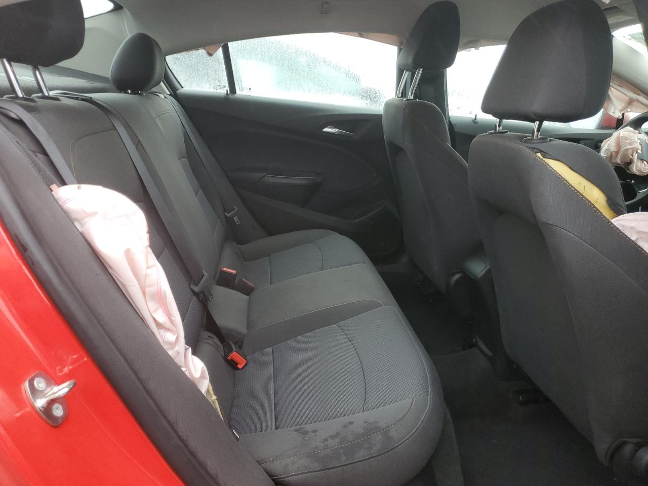 1G1BC5SM9J7207582 CHEVROLET CRUZE 2018